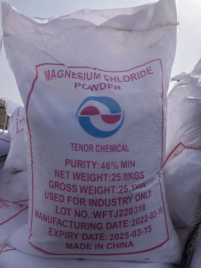 TENOR CHEMICAL magnesium chloride powder bag labelled 46% minimum, 25 kg net, for industrial use