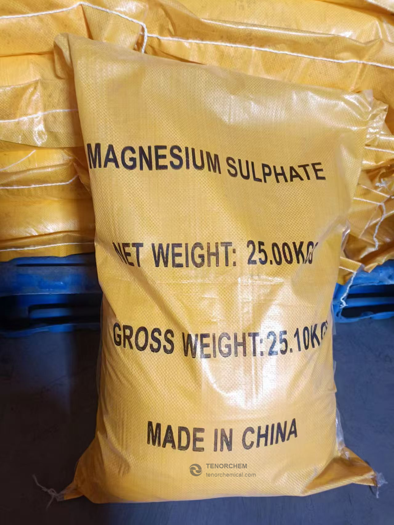 Yellow magnesium sulphate bag marked net weight 25 kg